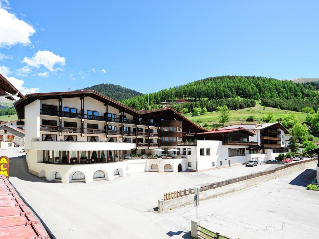 Hotel Margarete Maultasch By Vaya Nauders Eksteriør billede